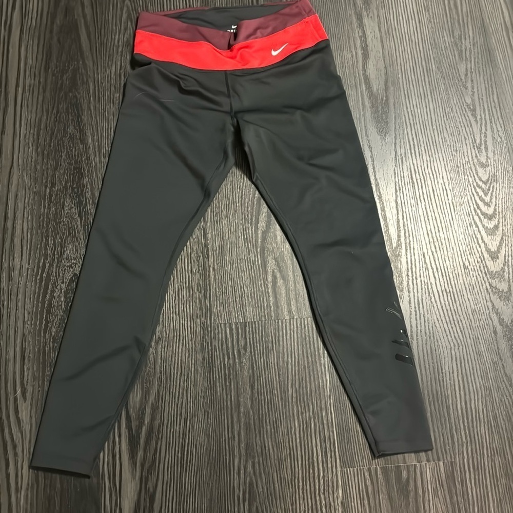 🍍NIKE DRI-FIT LEGGINGS 🍍SIZE MED🍍E-1